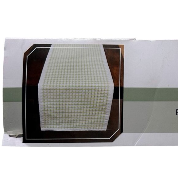 Room & Retreat Seasonal Braided Grid Extra Long Table Runner - Picture 2 of 3